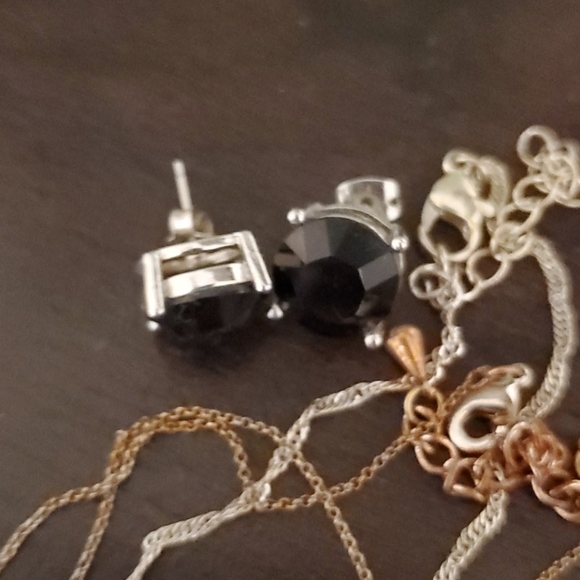 *SOLD*Jewelry - Picture 5 of 5